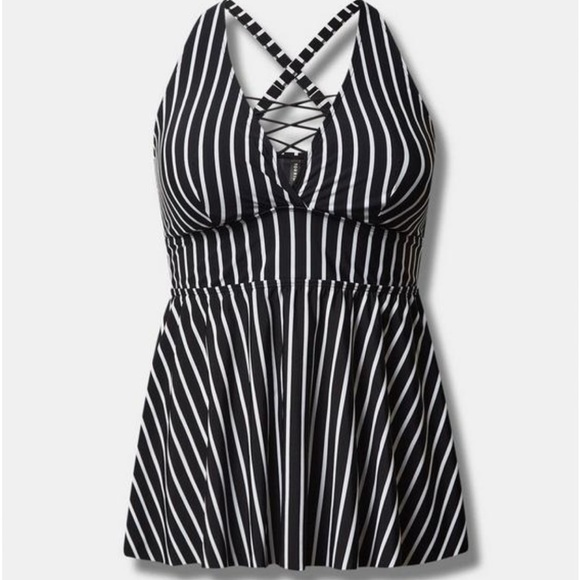 Torrid Wireless XO Tankini - Picture 3 of 5